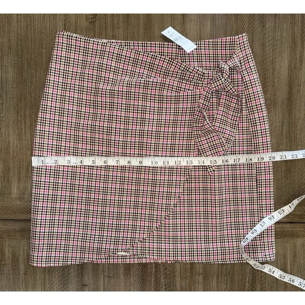 NWT LOFT Ann Taylor Pink Black Tan Plaid Tie Front Faux Wrap Mini Skirt Size 6